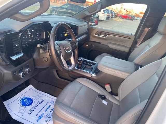 Used 2023 GMC Sierra 1500 SLT w/ SLT Premium Plus Package AWD/4WD image 16