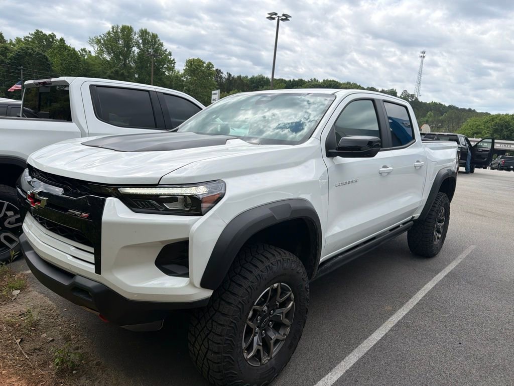 Certified 2024 Chevrolet Colorado ZR2 AWD/4WD image 9