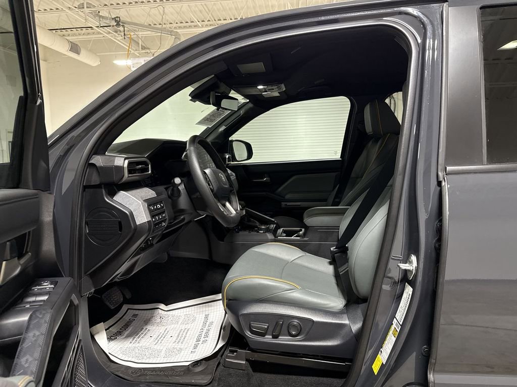Used 2024 Toyota Tacoma 4x4 Double Cab Hybrid image 18