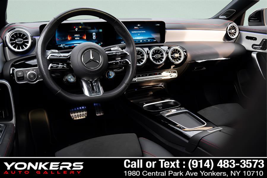 Used 2025 Mercedes-Benz CLA 35 AMG 4MATIC image 30