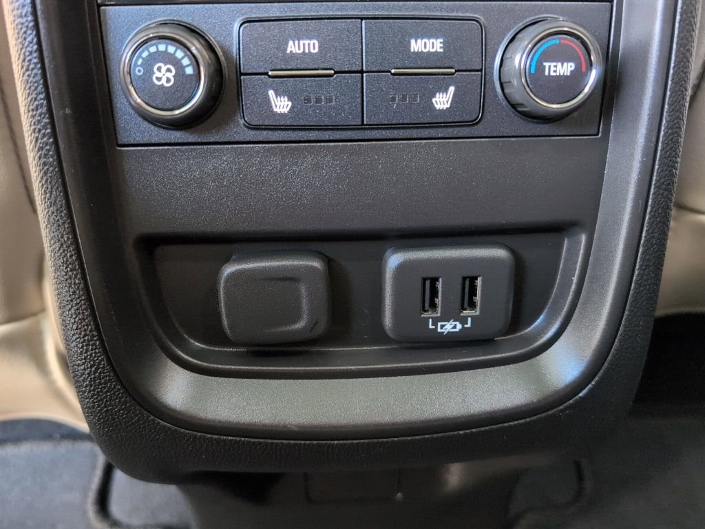 Used 2019 Buick Envision Essence image 31