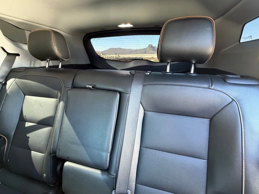 Used 2024 GMC Terrain AT4 w/ Tech Package image 9