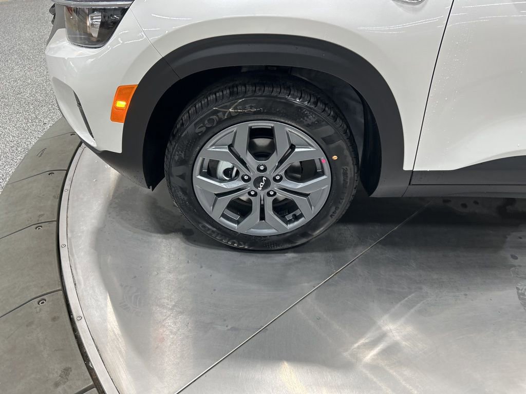 New 2026 Kia Seltos LX image 28