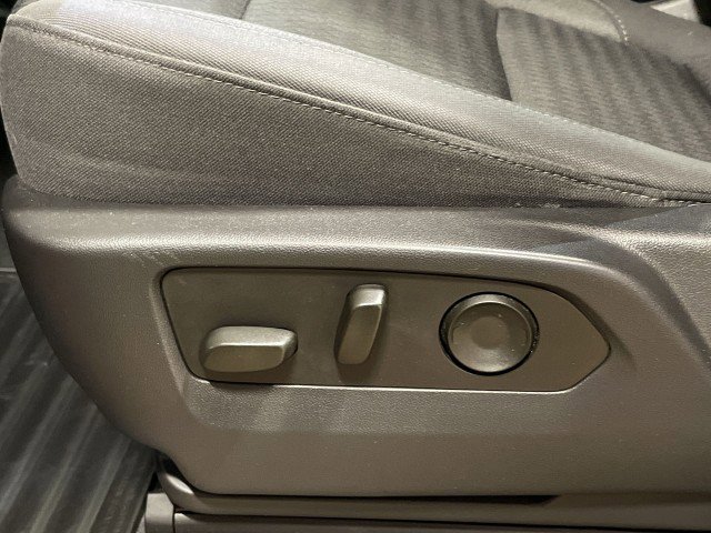 Used 2022 Chevrolet Silverado 1500 Custom image 13