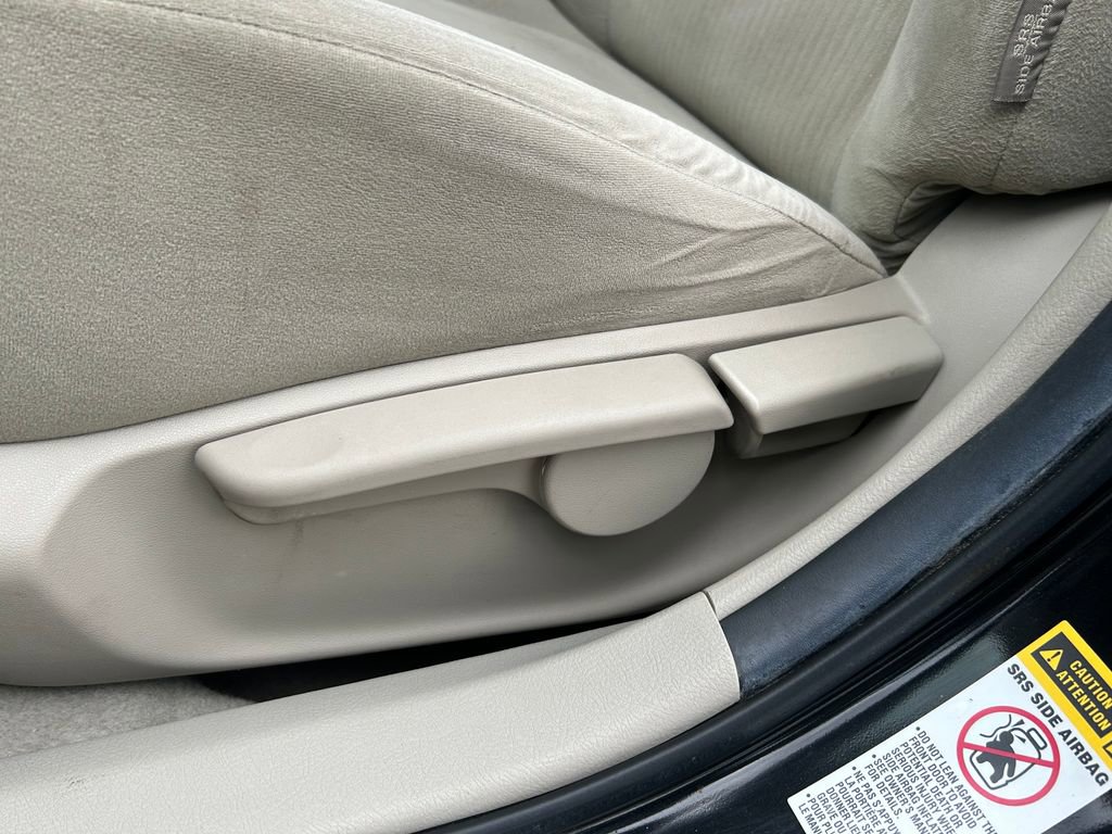 Used 2010 Toyota Corolla LE image 15