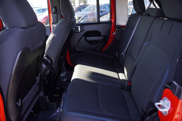 Certified 2025 Jeep Wrangler Unlimited Rubicon 4xe w/ Safety Group image 17