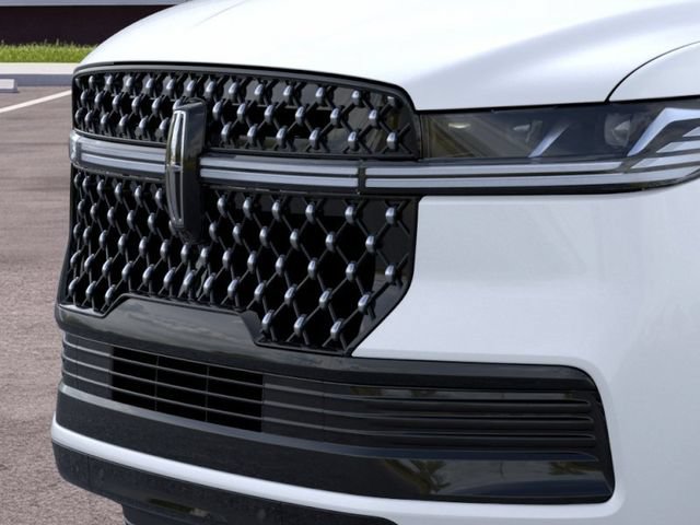 New 2025 Lincoln Navigator L Black Label AWD/4WD image 17