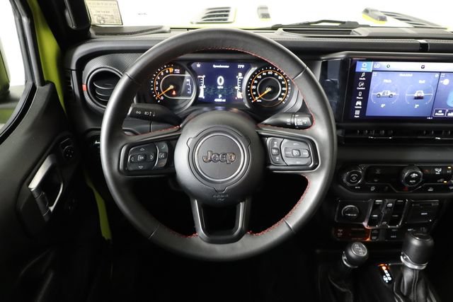 Used 2024 Jeep Gladiator Rubicon AWD/4WD image 6