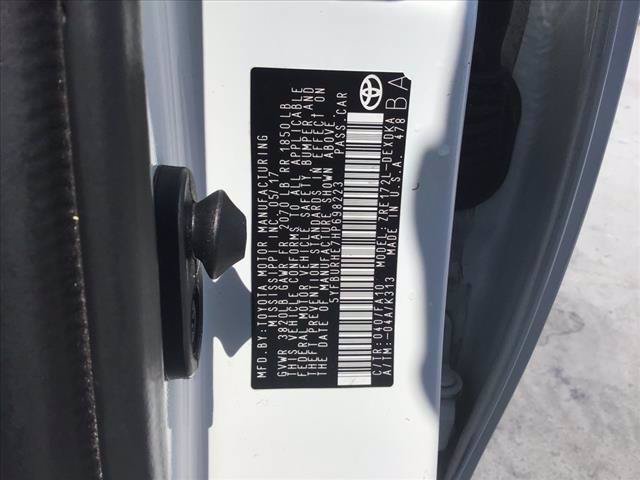 Certified 2017 Toyota Corolla L w/ Carpet Mat Package (TMS) FWD image 17