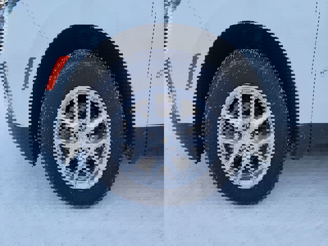 Used 2024 Chevrolet Equinox LT image 10