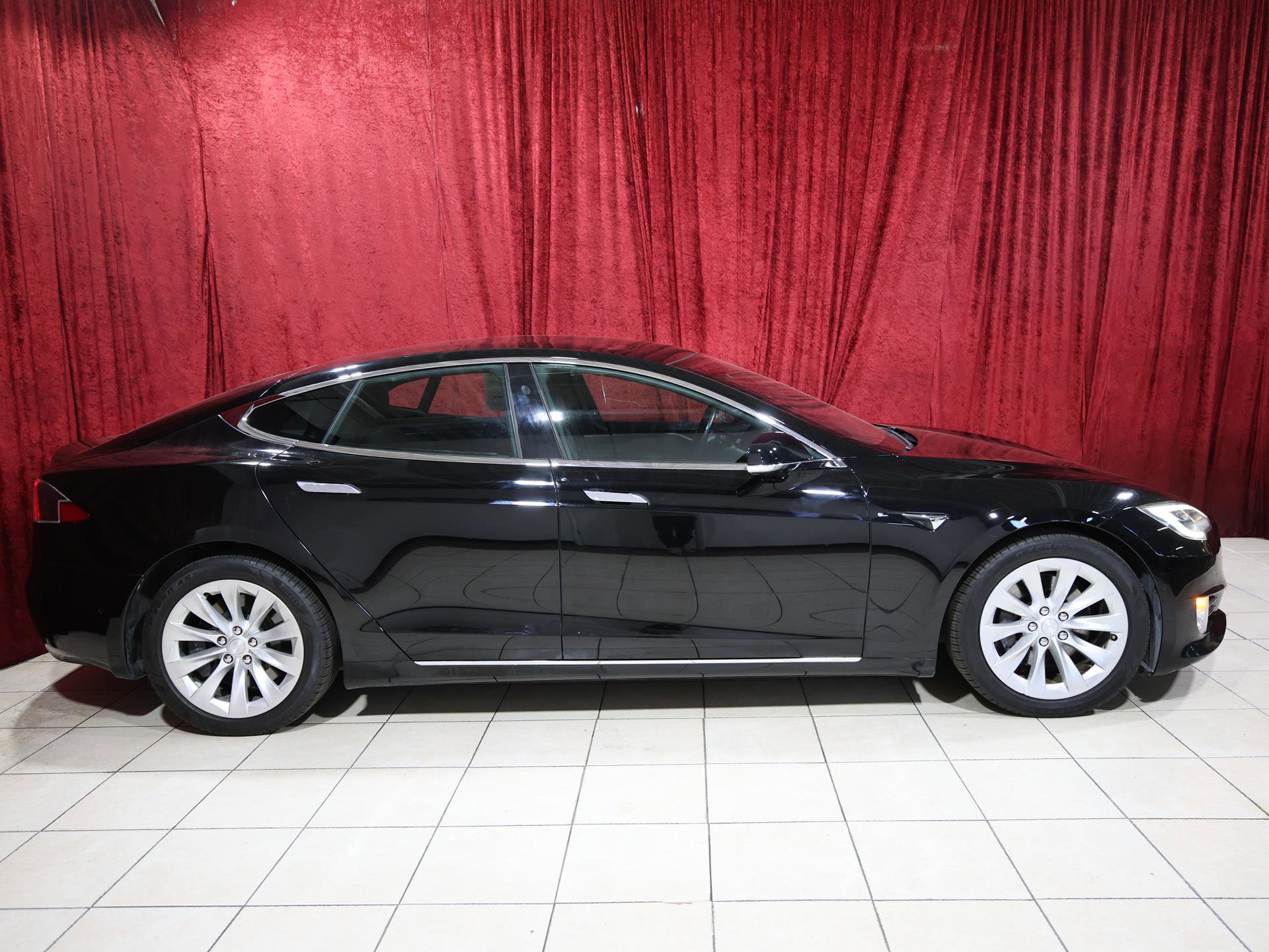 Used 2018 Tesla Model S 75D image 8