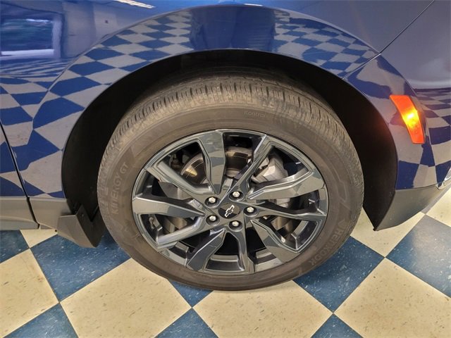 Used 2022 Chevrolet Equinox RS w/ LPO, Floor Liner Package image 8