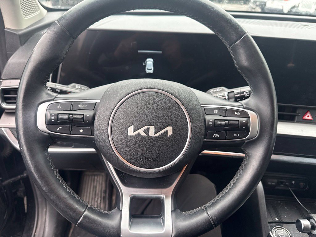 Used 2023 Kia Sportage EX AWD/4WD image 10