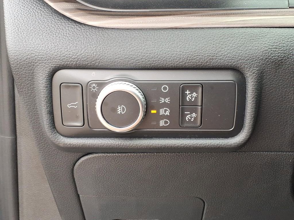 Used 2020 Ford Explorer Limited AWD/4WD image 18