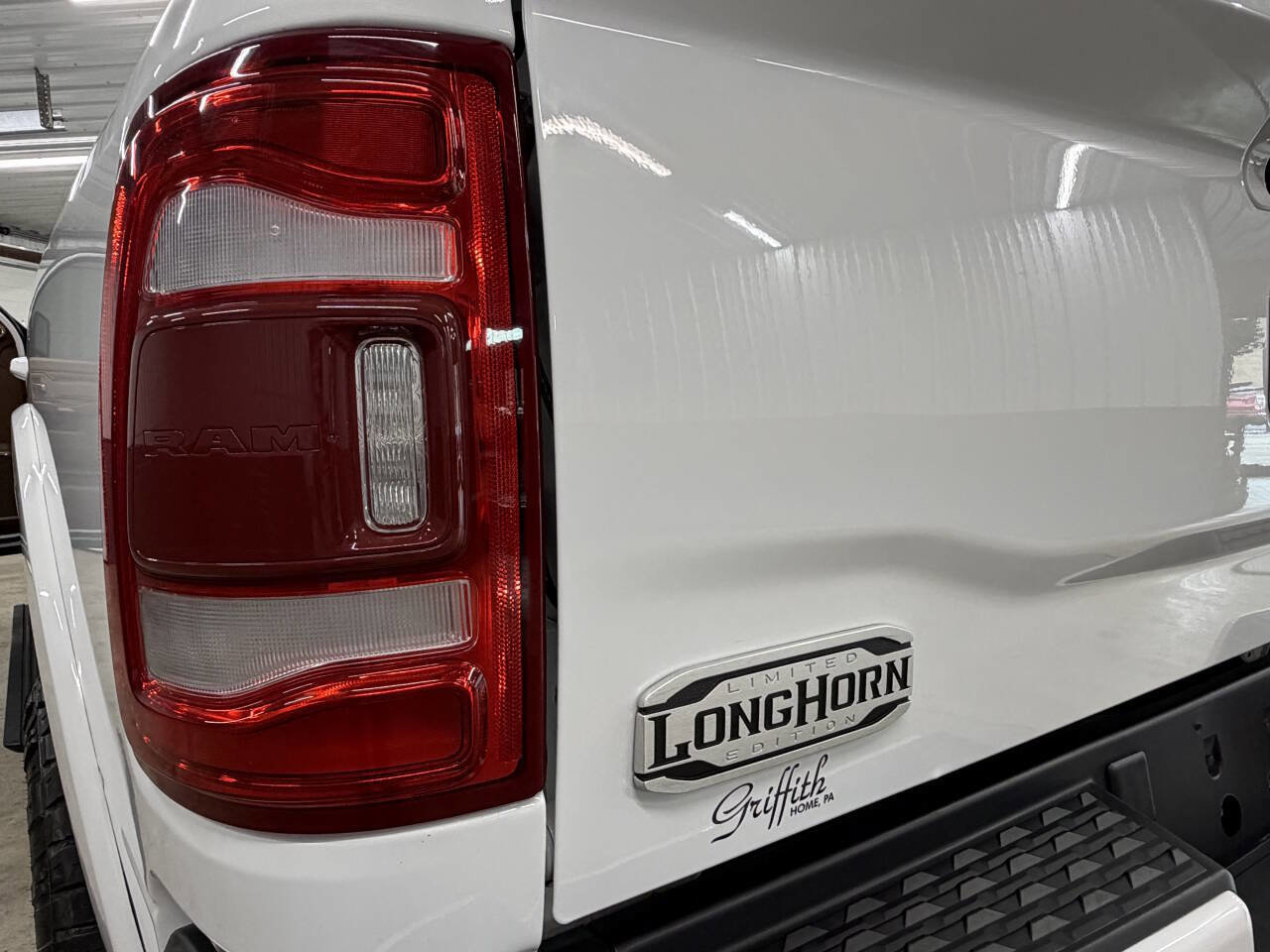 Used 2024 RAM 2500 Limited w/ Safety Group image 7