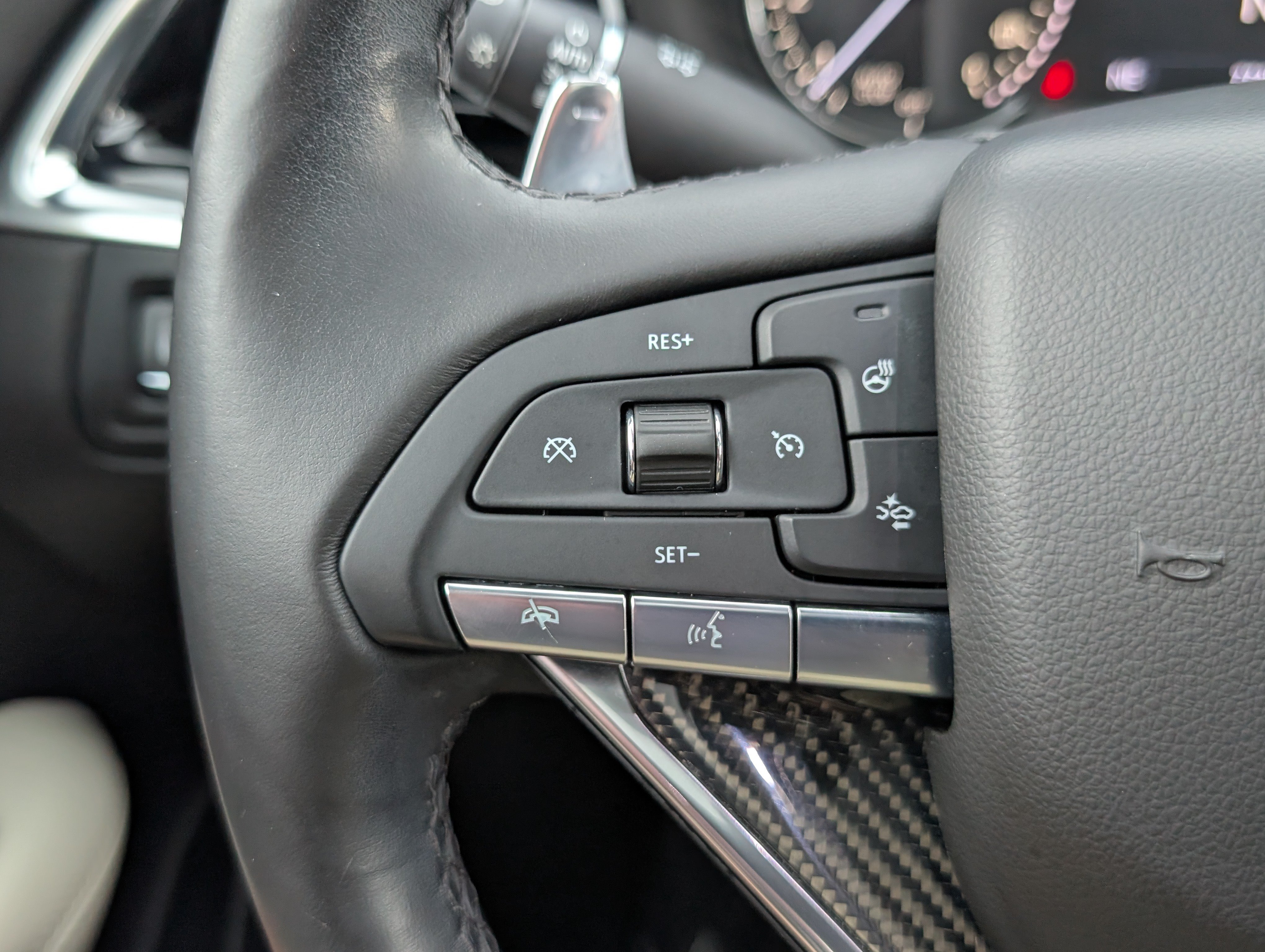 Used 2020 Cadillac XT6 Sport AWD/4WD image 25