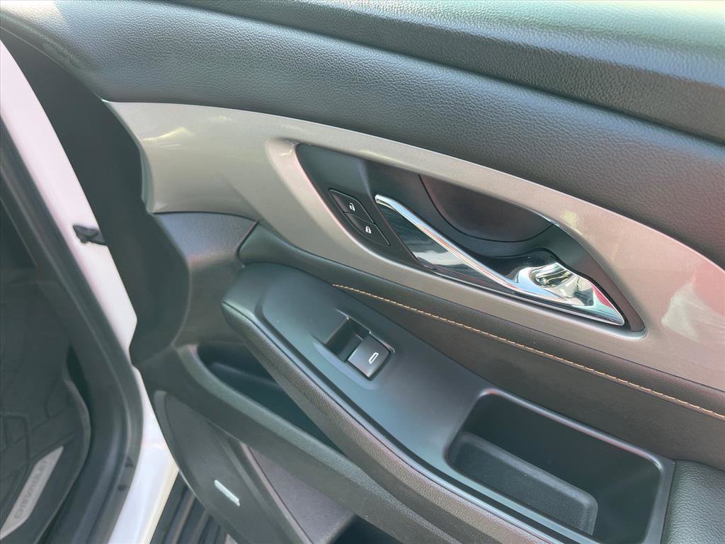 Used 2021 Chevrolet Traverse RS w/ LPO, 'HIT The Road' Package image 19