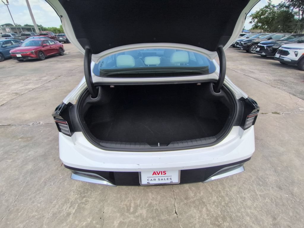 Used 2025 Hyundai Sonata SEL FWD image 28