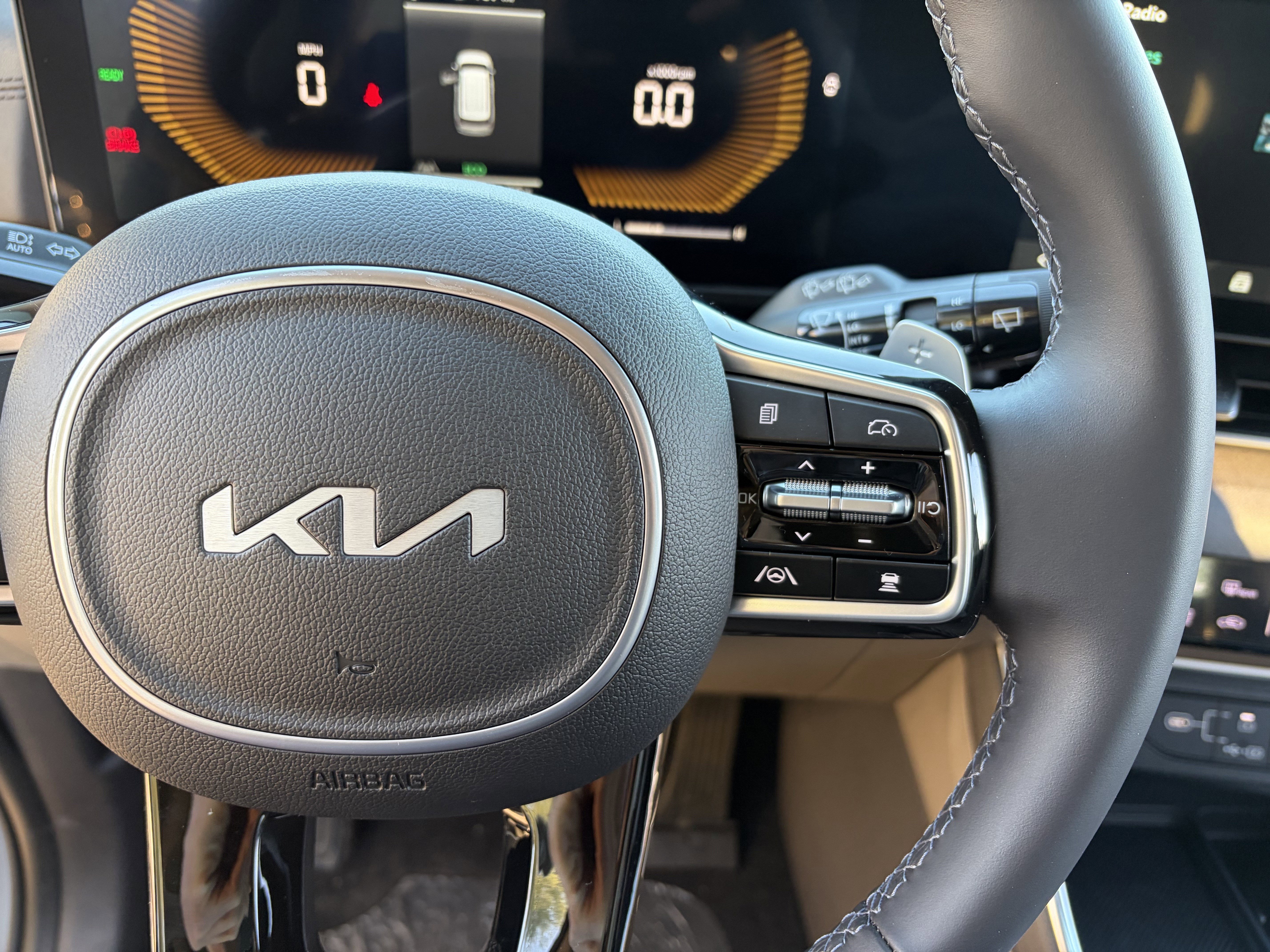 New 2026 Kia Carnival EX image 23