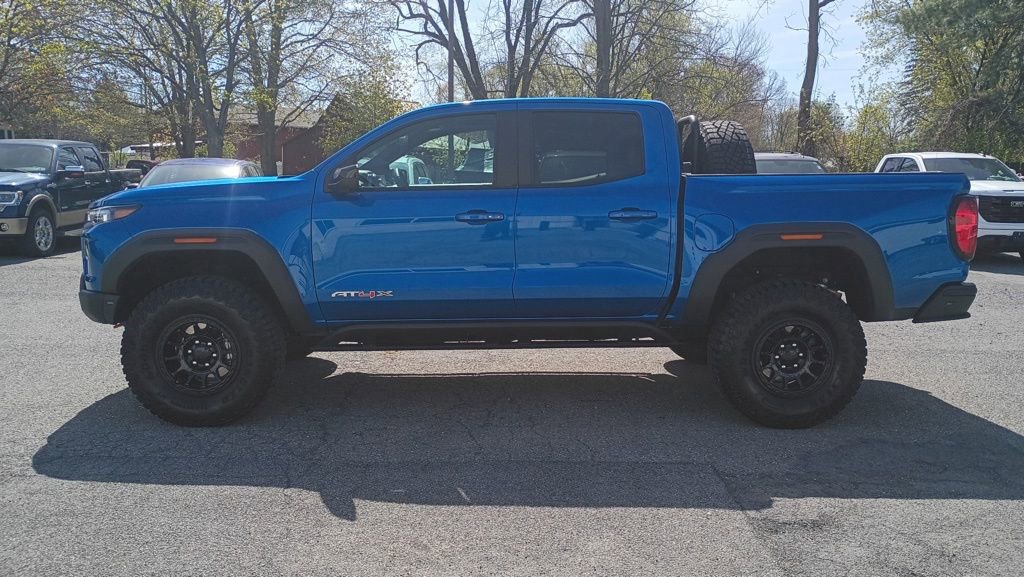 Used 2024 GMC Canyon AT4X w/ AT4X AEV Edition AWD/4WD image 4
