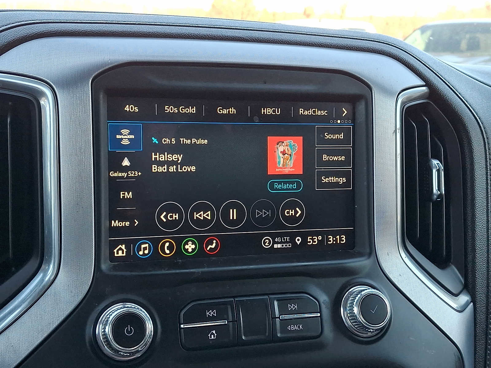 Used 2021 GMC Sierra 1500 Elevation w/ Preferred Package image 17