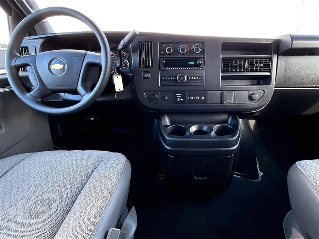 Used 2025 Chevrolet Express 3500 LS image 19
