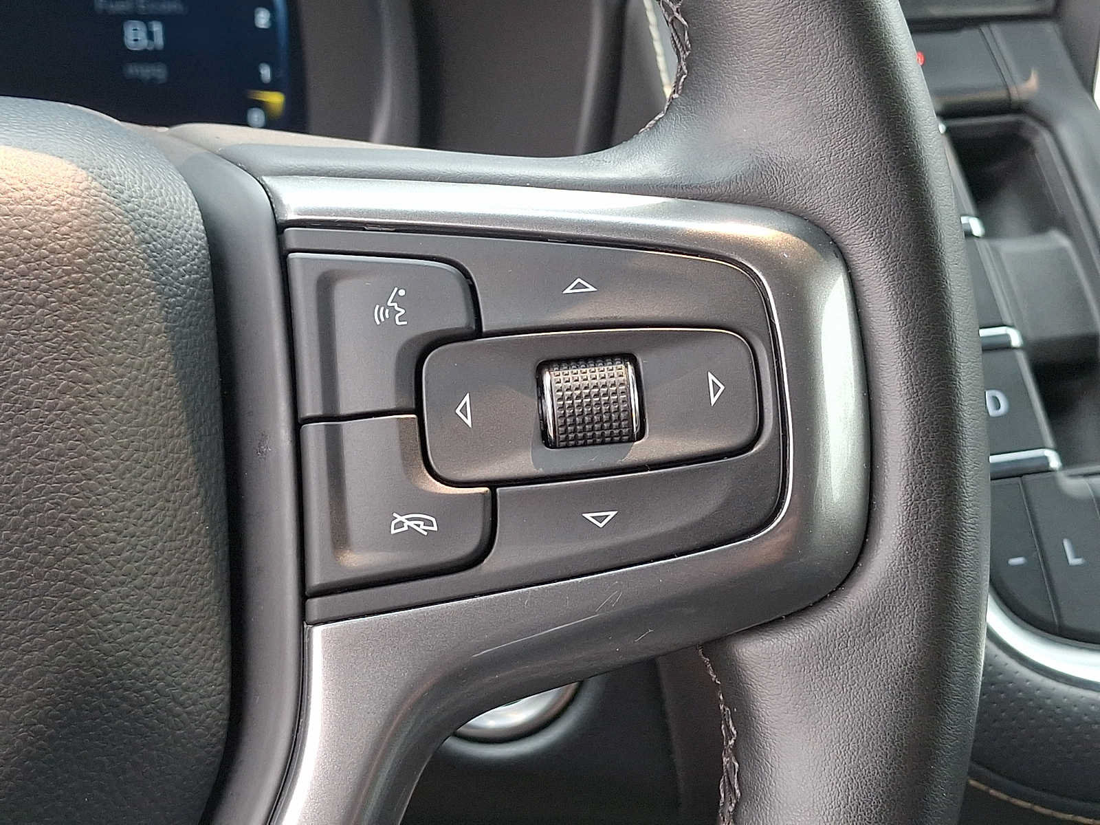 Used 2024 Chevrolet Tahoe Premier AWD/4WD image 24