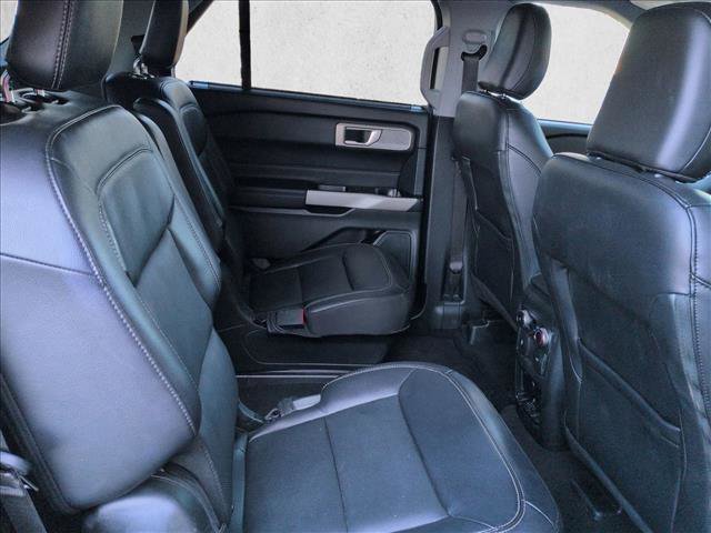 Used 2023 Ford Explorer Limited image 19
