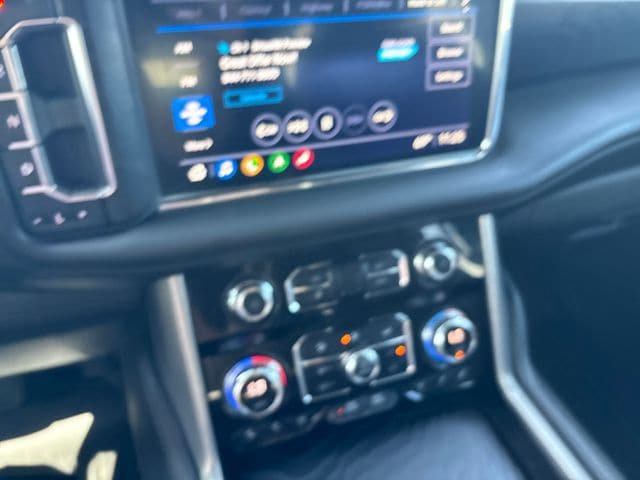 Used 2021 GMC Yukon XL Denali w/ Advanced Technology Package AWD/4WD image 19