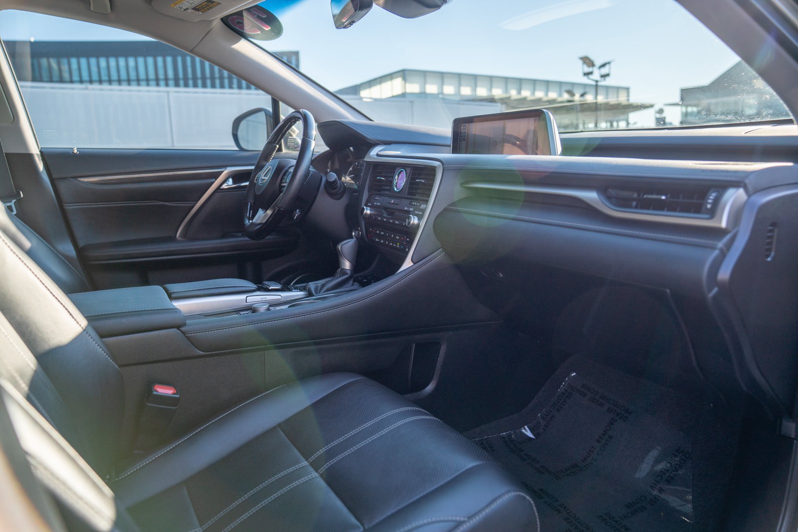 Used 2019 Lexus RX 350L Luxury w/ Accessory Package AWD/4WD image 25