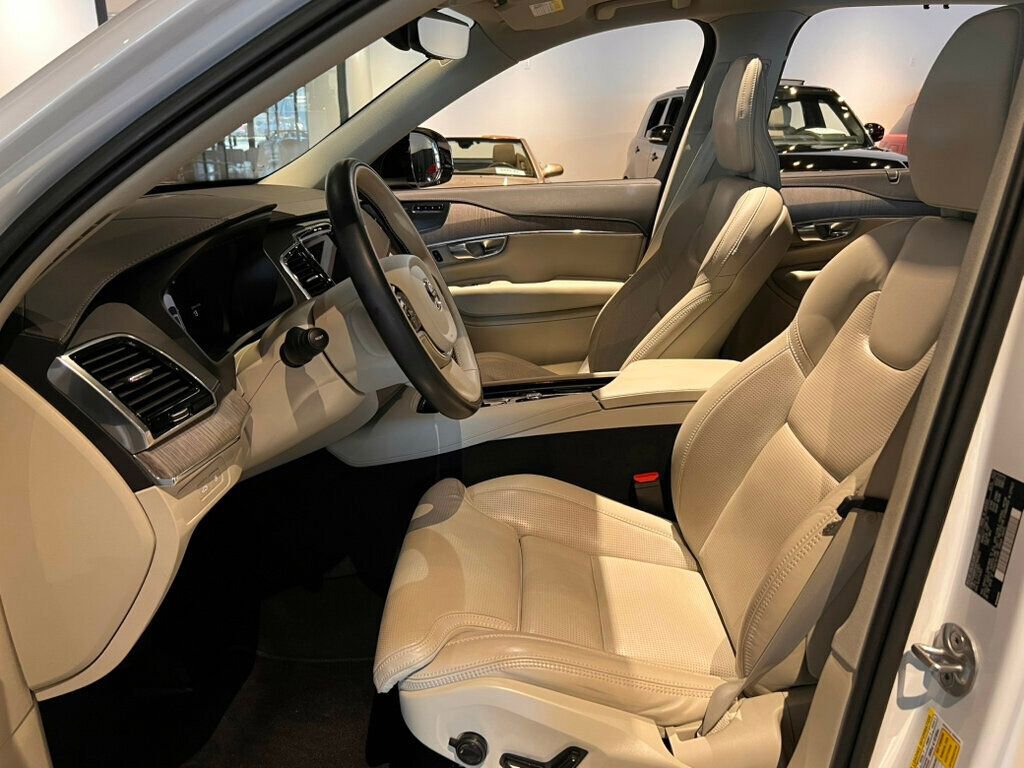 Used 2023 Volvo XC90 T8 Ultimate image 17