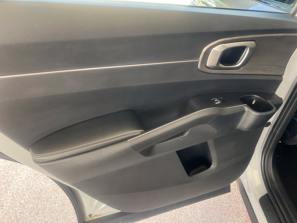 Certified 2024 Kia Sorento X-Line EX AWD/4WD image 10