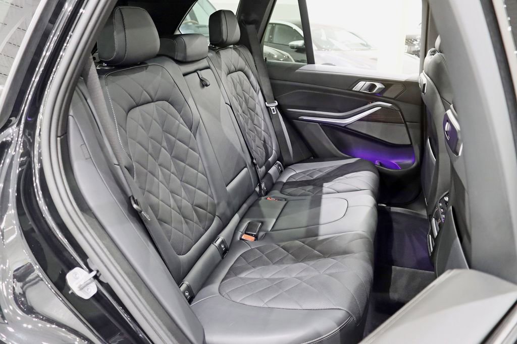 Used 2024 BMW X5 xDrive40i w/ M Sport Package image 33