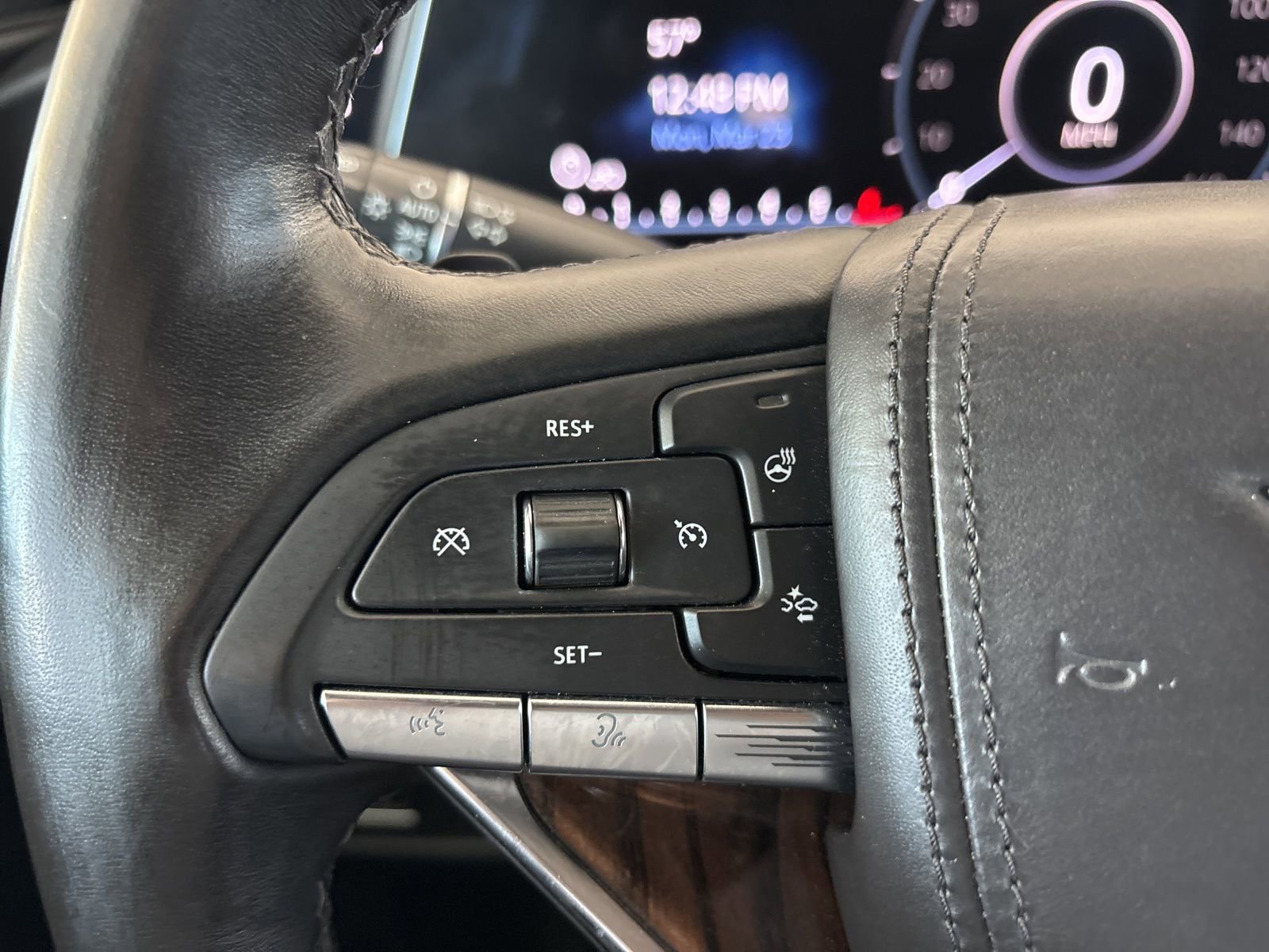Used 2022 Cadillac Escalade Sport Platinum image 31