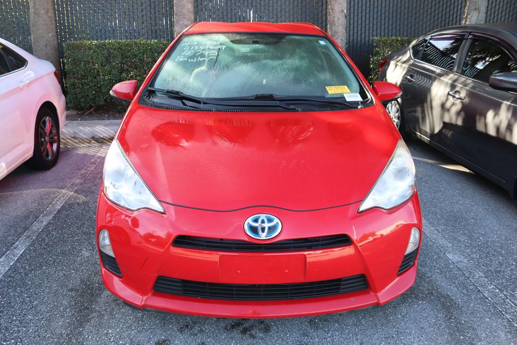 Used 2013 Toyota Prius C One image 5