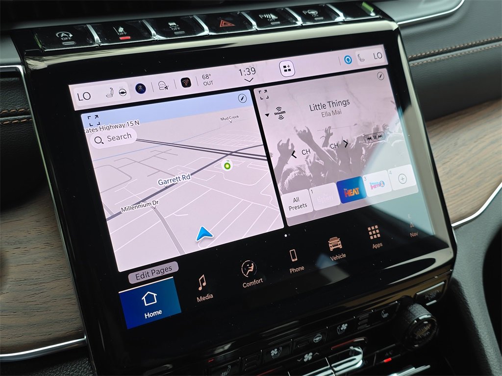 New 2025 Jeep Grand Cherokee Summit w/ Luxury Tech Group V image 23