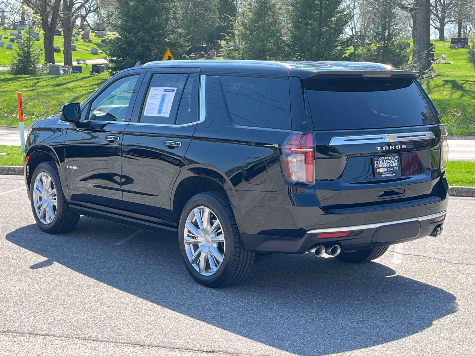 Used 2021 Chevrolet Tahoe High Country w/ Premium Package AWD/4WD image 5