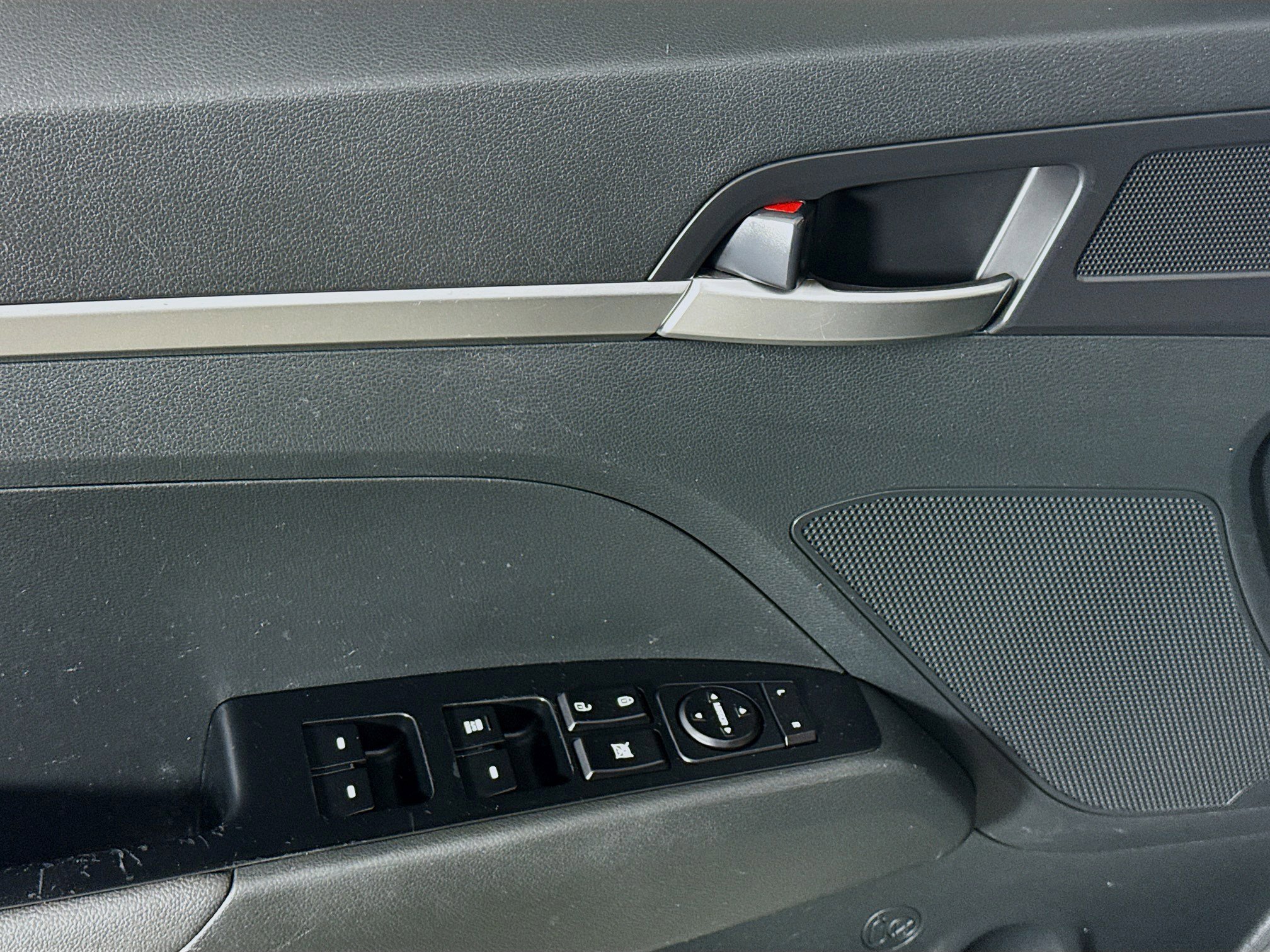 Used 2020 Hyundai Elantra SE w/ Cargo Package (C1) image 23
