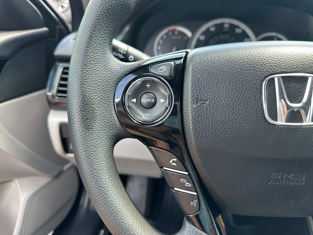 Used 2017 Honda Accord LX image 37