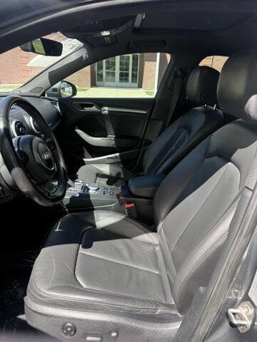 Used 2016 Audi A3 e-tron Premium Plus w/ Premium Plus Package FWD image 11