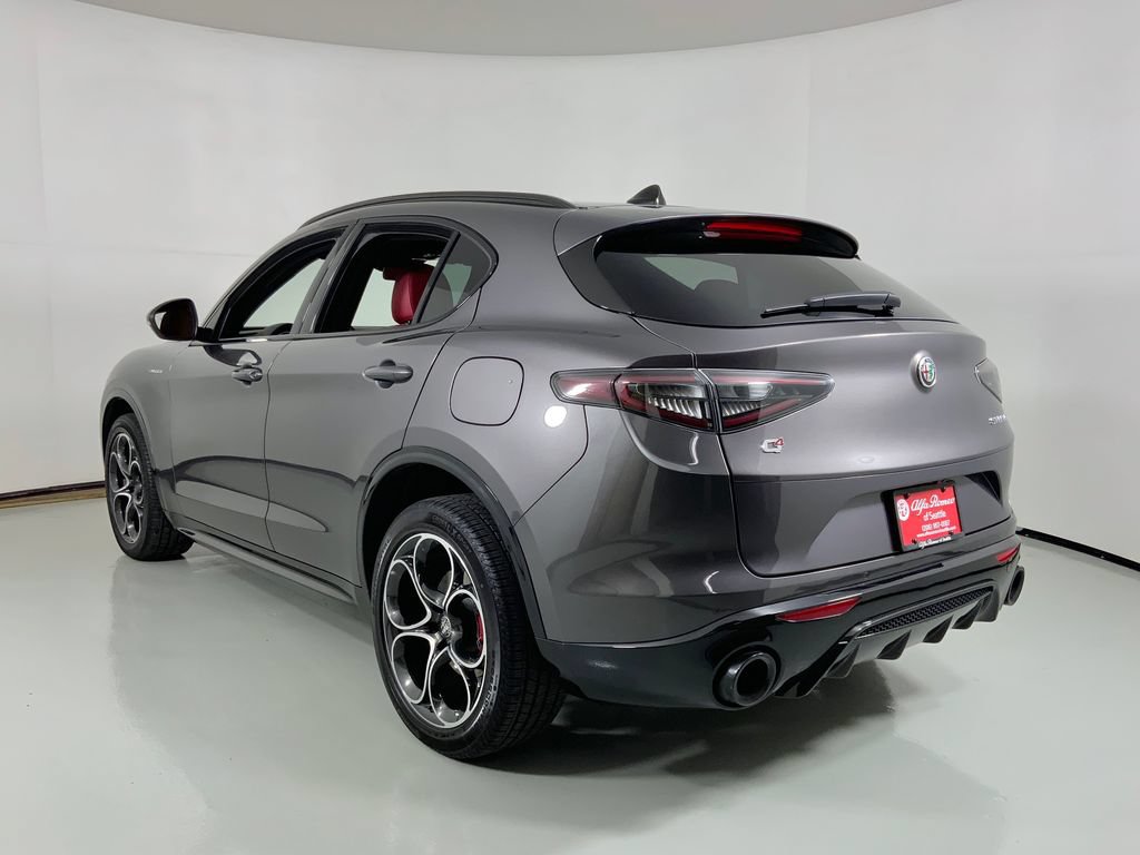 New 2025 Alfa Romeo Stelvio Sprint w/ Veloce Package AWD/4WD image 12