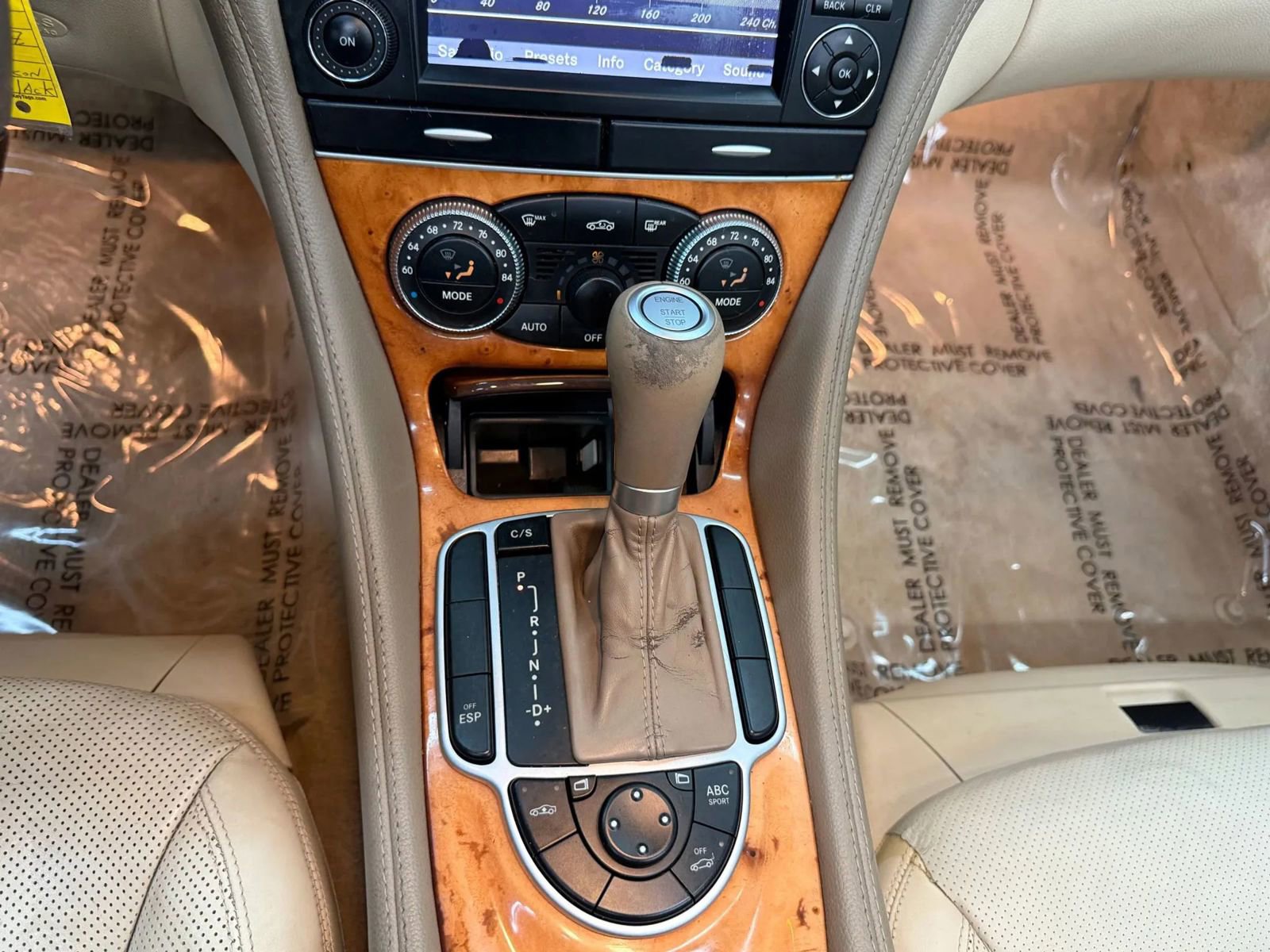 Used 2009 Mercedes-Benz SL 550 w/ Premium I Pkg image 26