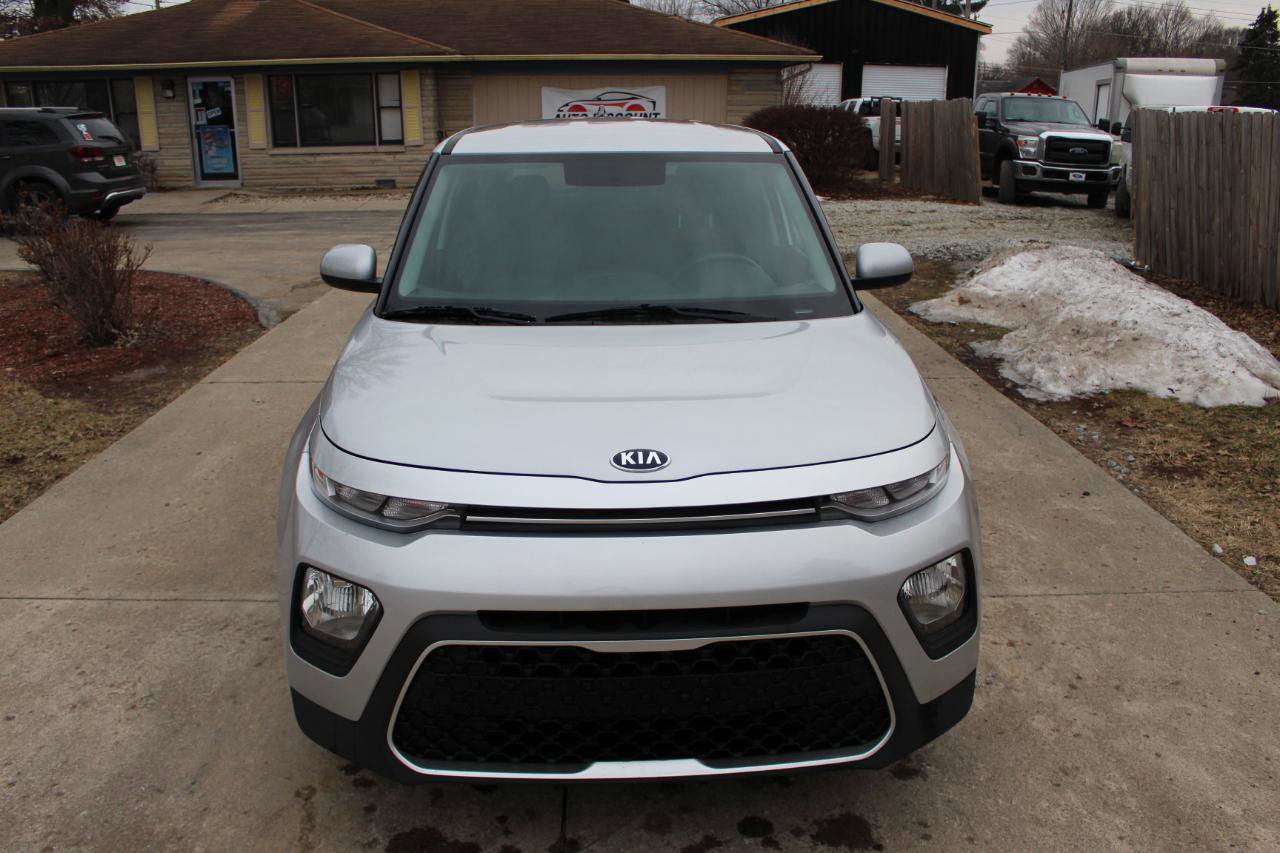 Used 2021 Kia Soul LX image 4