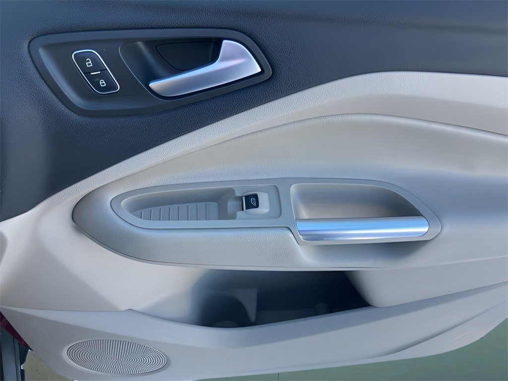 Used 2018 Ford Escape Titanium w/ Ford Safe & Smart Package image 46