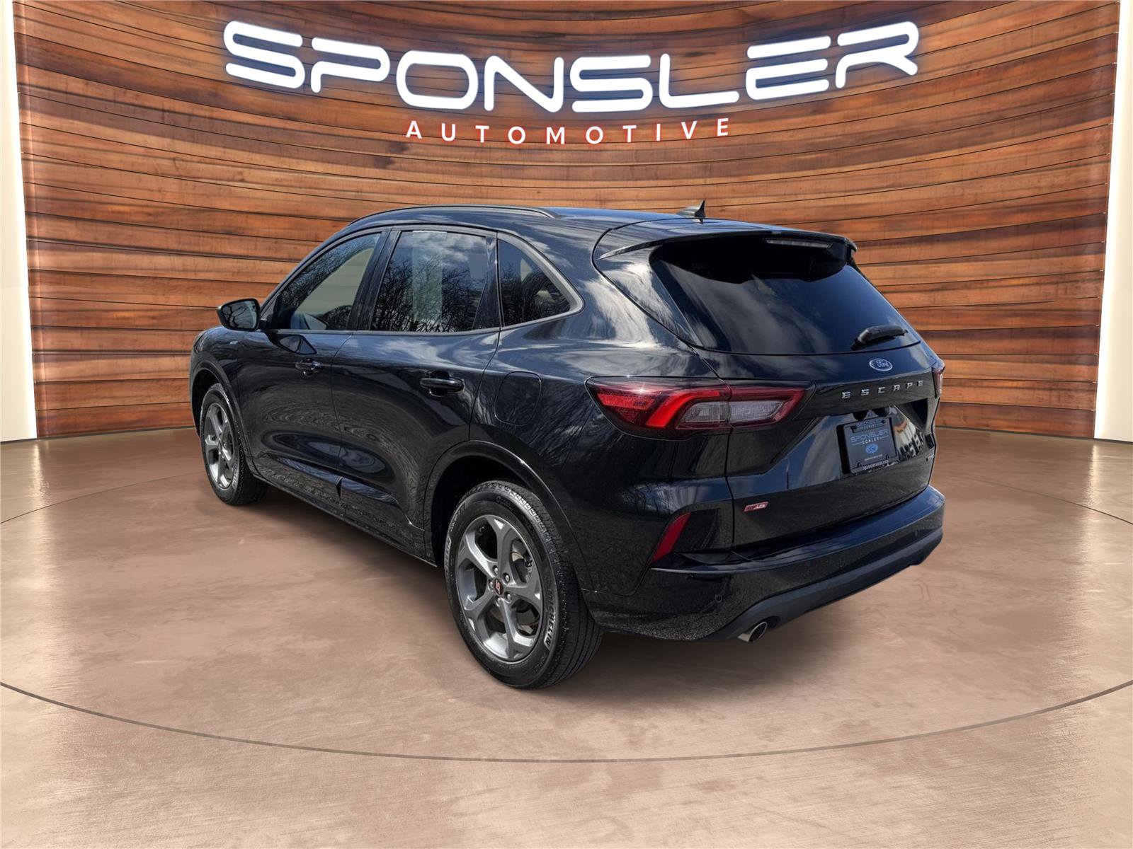 Used 2023 Ford Escape ST-Line w/ Tech Pack #1 image 3