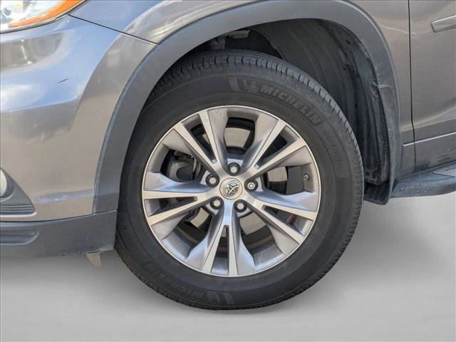 Used 2015 Toyota Highlander XLE image 21