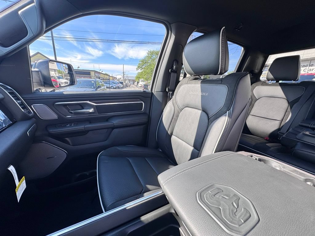 New 2026 RAM 1500 Laramie AWD/4WD image 14