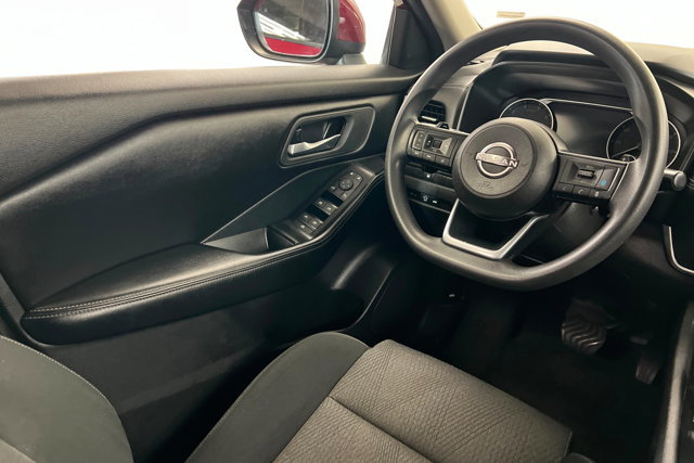 Used 2024 Nissan Rogue SV AWD/4WD image 11