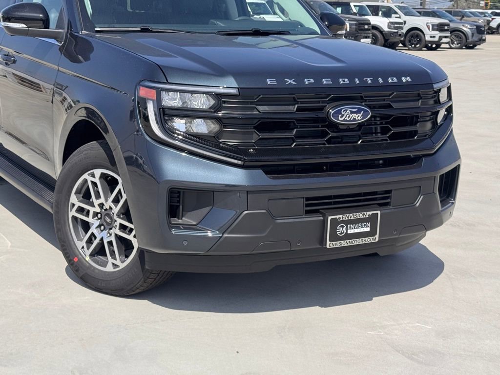 New 2026 Ford Expedition Max Active image 3