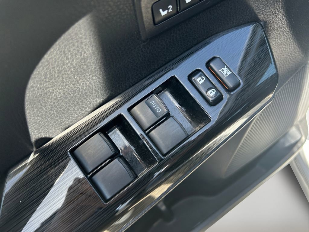 Used 2016 Toyota RAV4 Limited w/ Advanced Technology Package AWD/4WD image 21